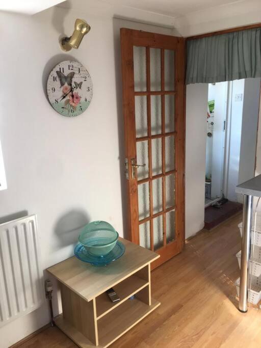 Tranquil 1 Bedroom 30 Mins To Heathrow